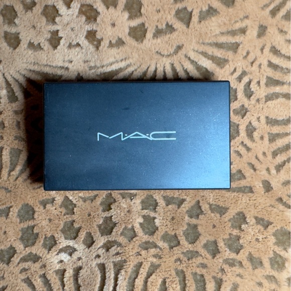 MAC ~ EYE SHADOW SUITE ~ COUNTERPARTS ~ .08 OZ FULL SIZE UNBOXED Unused - Picture 3 of 4